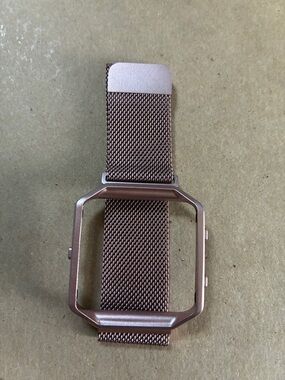 Rose Gold Mesh Fitbit Watch Magnetic Band for Women